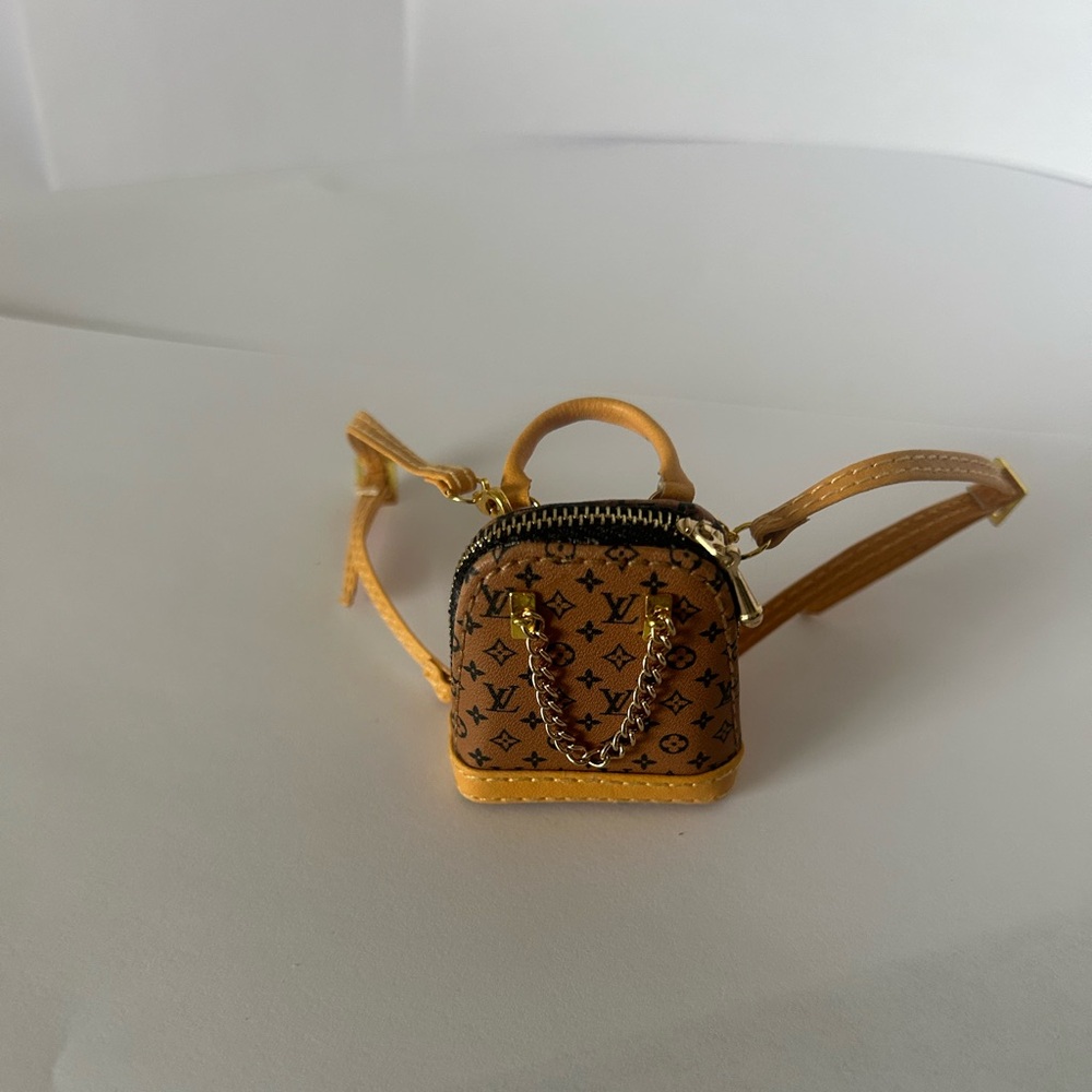 MINI Luxury Fashion Purse Keychain Cute Bag Charm with Box and Paper Bag - Picture 2 of 2